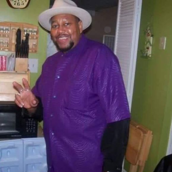 Meet your Posher, David - Picture 1 of 1